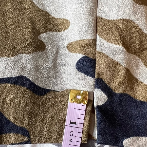 BANANA Republic (16) camo Hayden pant.Pull-on, elastic back waist, split hem NWT - Picture 12 of 12